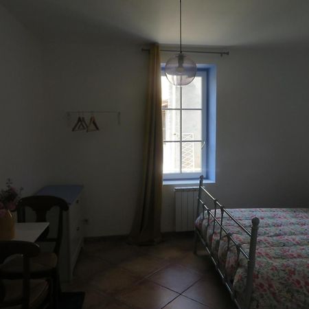 Auberge De La Petite Casserole Revest-des-Brousses Dış mekan fotoğraf